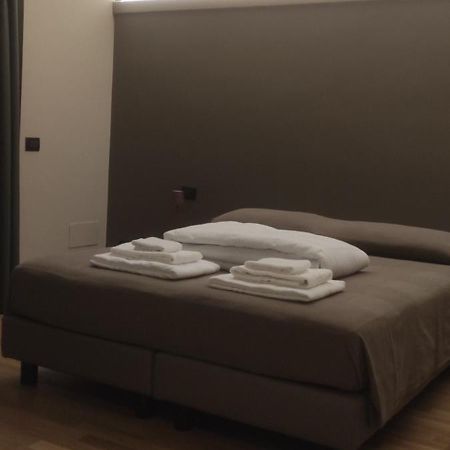 Bnb Greppi 9 Pero Exterior foto